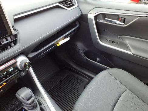 New 2025 Toyota RAV4 XLE image 18