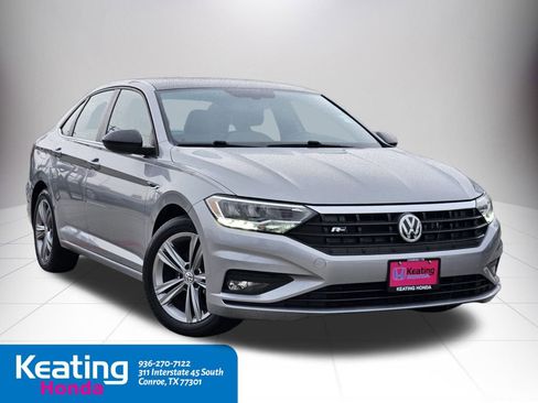 Used 2021 Volkswagen Jetta R-Line w/ R-Line Cold Weather Package image 3