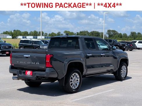 Used 2025 Toyota Tacoma Limited AWD/4WD image 9