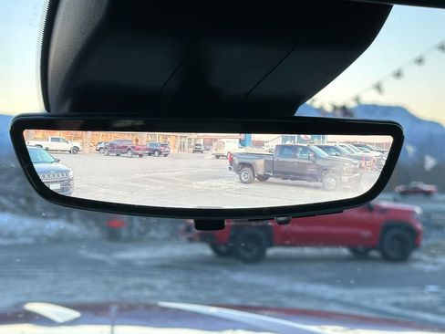 Used 2024 GMC Sierra 2500 AT4 w/ AT4 Premium Plus Package image 31