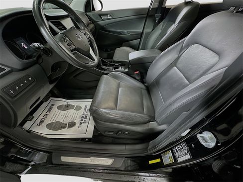 Used 2016 Hyundai Tucson Limited w/ Option Group 03 image 23