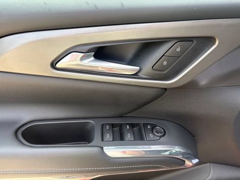 New 2026 Chevrolet Traverse LT w/ Driver Confidence Package AWD/4WD image 14