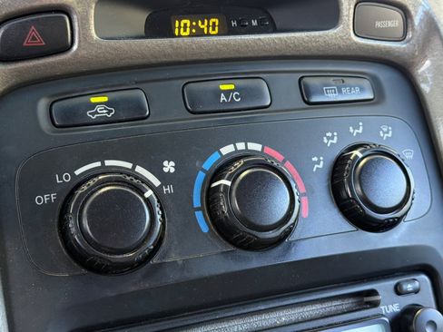Used 2003 Toyota Highlander 4WD V6 image 25