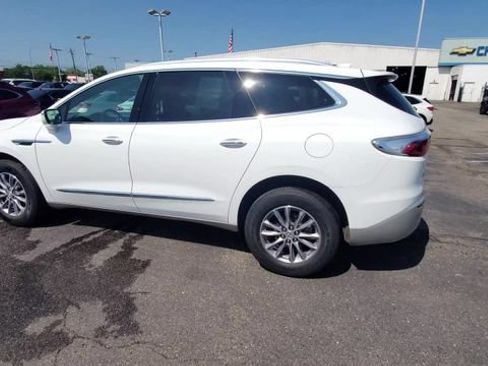 Certified 2024 Buick Enclave Essence AWD/4WD image 6