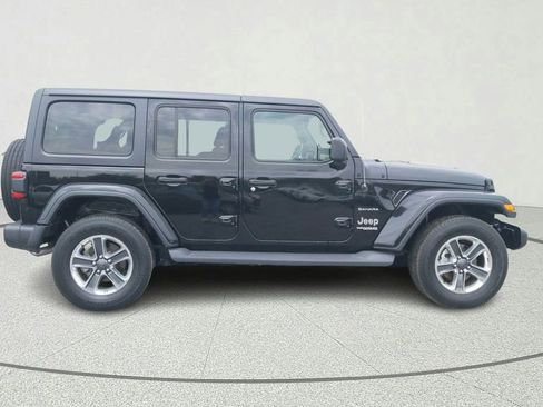 Used 2018 Jeep Wrangler Unlimited Sahara w/ Dual Top Group image 7