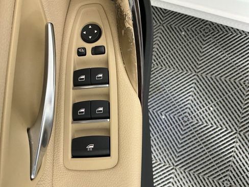 Used 2019 BMW 430i Convertible image 22