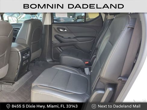 Used 2021 Chevrolet Traverse Premier image 12