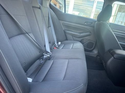 Used 2025 Nissan Altima 2.5 SV image 11