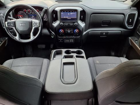 Used 2020 Chevrolet Silverado 1500 RST w/ Convenience Package AWD/4WD image 13