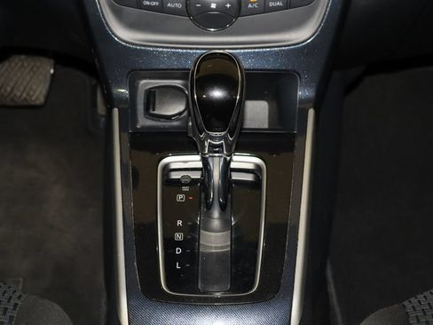 Used 2018 Nissan Sentra SR w/ Technology Package FWD image 25