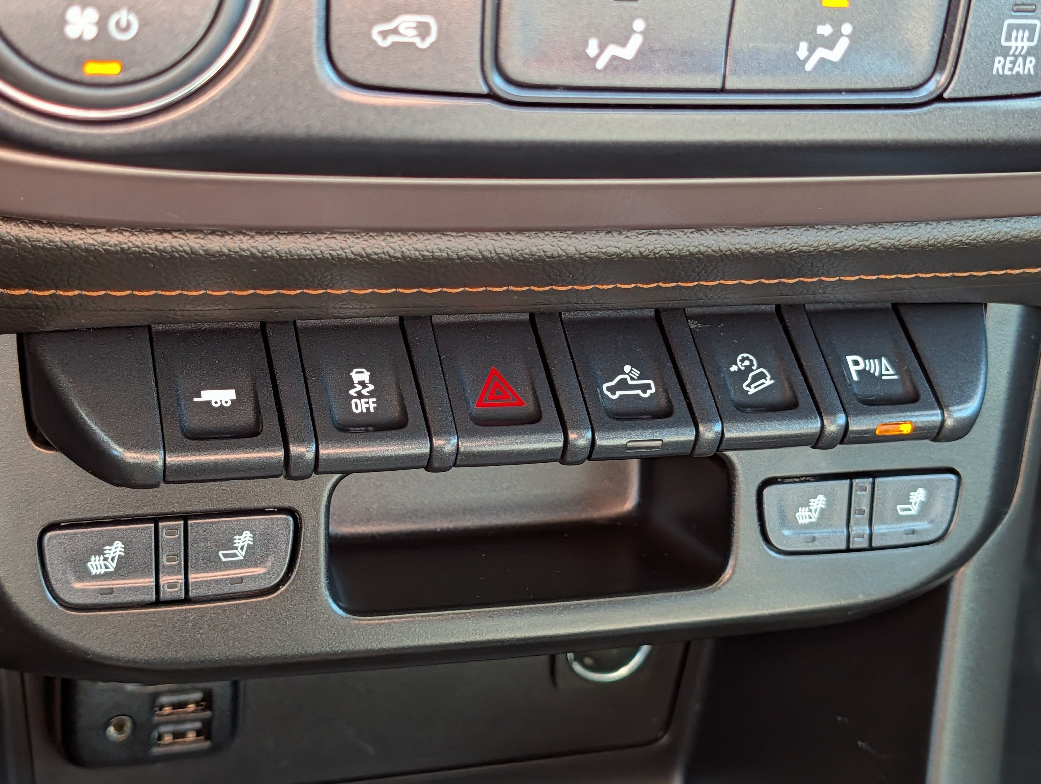 Used 2022 GMC Canyon AT4 w/ Trailering Package AWD/4WD image 27