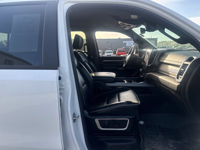 Used 2024 RAM 1500 Laramie AWD/4WD image 18