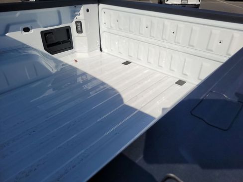 New 2026 Chevrolet Silverado EV LT image 25