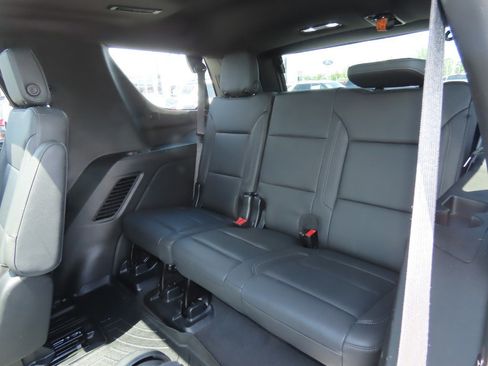 Used 2023 Chevrolet Tahoe LT w/ LT Signature Plus Package RWD image 20