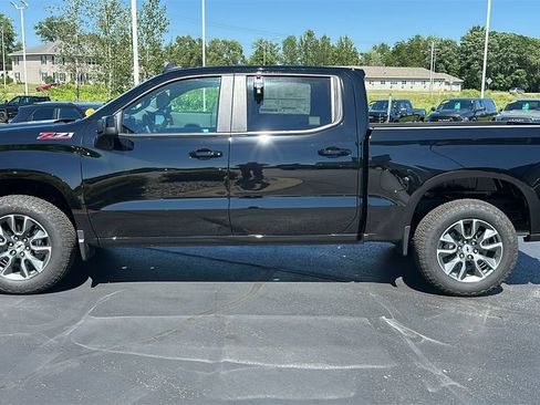 New 2026 Chevrolet Silverado 1500 RST w/ Z71 Off-Road Package AWD/4WD image 4