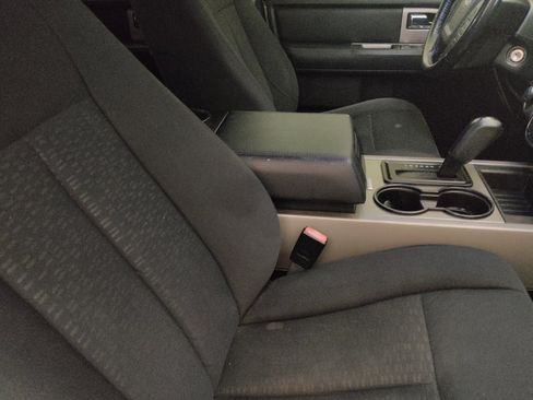Used 2017 Ford Expedition XLT AWD/4WD image 21
