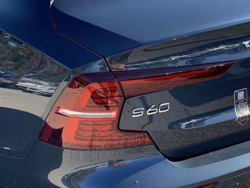 New 2024 Volvo S60 B5 Plus w/ Climate Package image 10