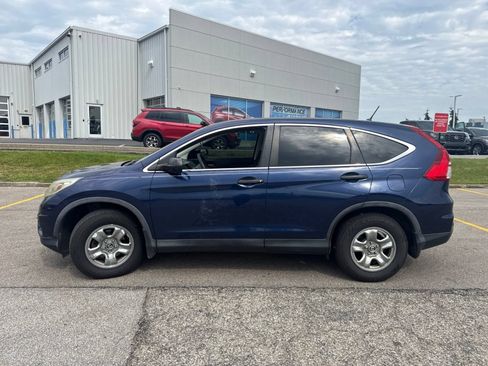 Used 2015 Honda CR-V LX image 2
