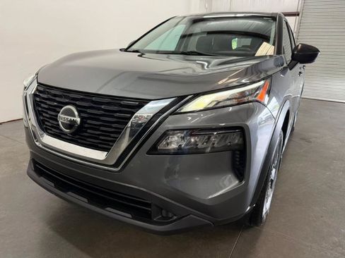 Used 2021 Nissan Rogue S FWD image 6