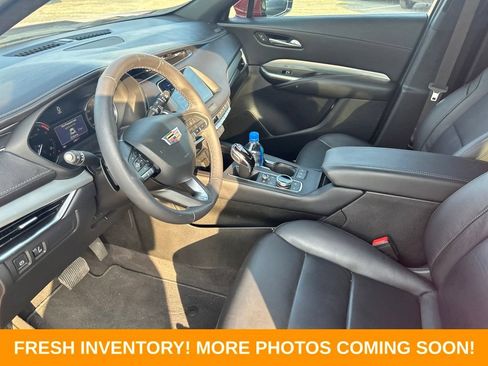 Used 2022 Cadillac XT4 Premium Luxury w/ Cold Weather Package FWD image 8