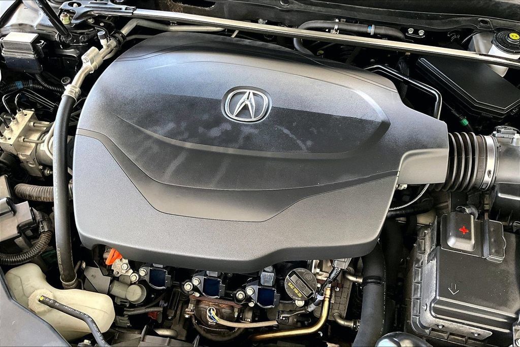 Used 2016 Acura TLX w/ Technology Package FWD image 31