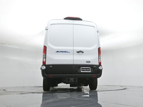 New 2026 Ford E-Transit 148 Medium Roof w/ Load Area Protection Package RWD image 44
