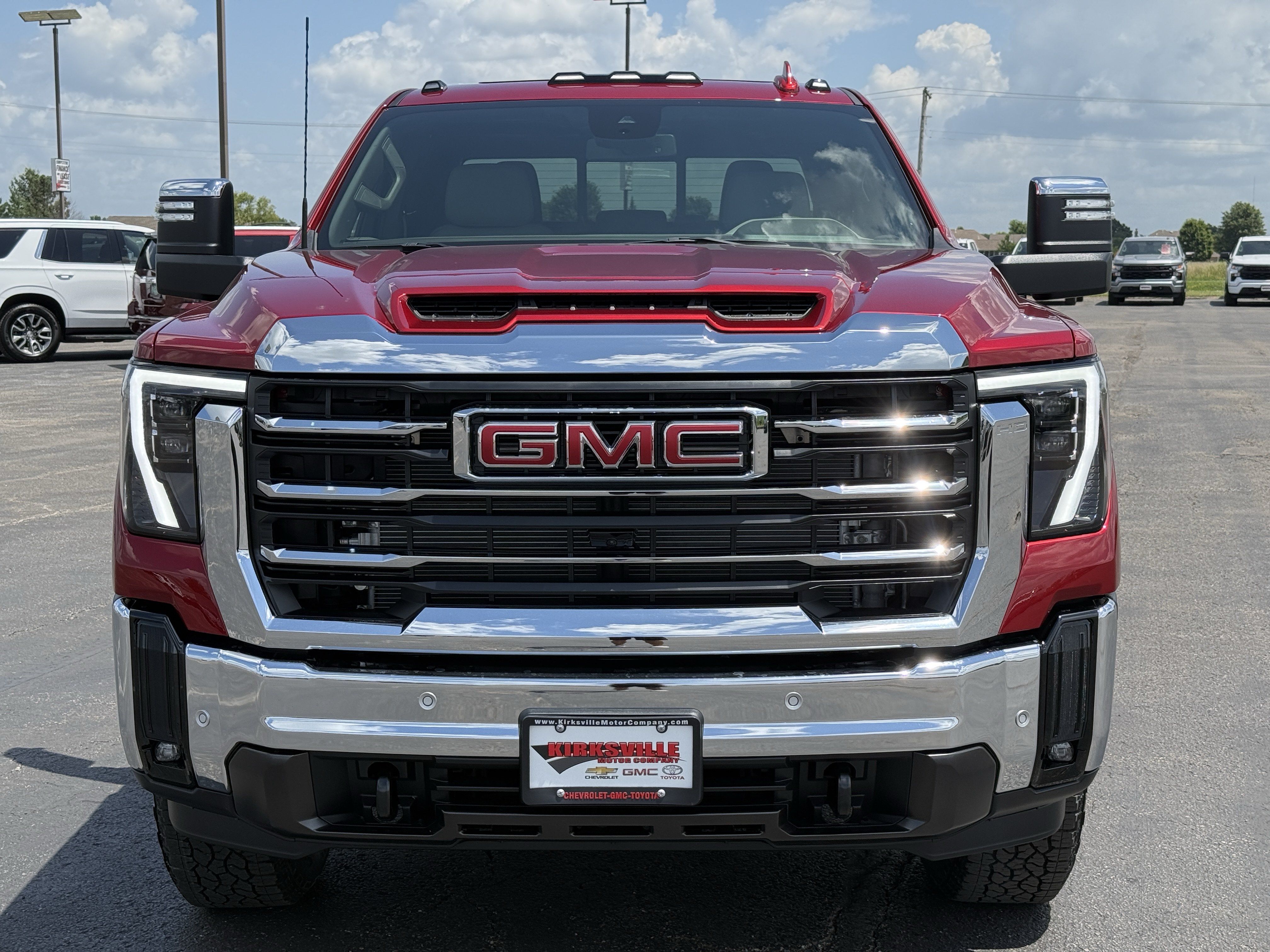New 2026 GMC Sierra 3500 SLT w/ SLT Premium Package AWD/4WD image 10