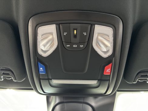 Used 2025 RAM 2500 Big Horn AWD/4WD image 23