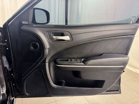 Used 2020 Dodge Charger Scat Pack RWD image 17