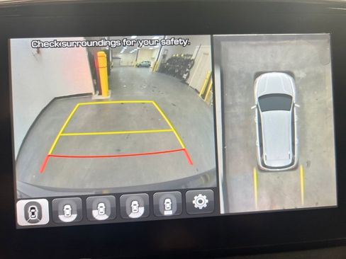 Used 2020 Hyundai Santa Fe Limited image 22