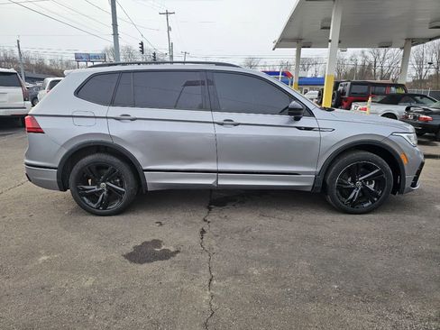 Used 2024 Volkswagen Tiguan SE R-Line image 14