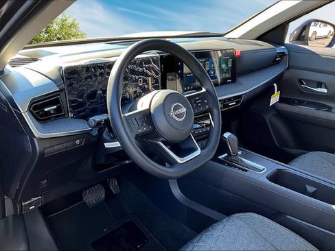 New 2026 Nissan Kicks SV w/ Charging Package FWD image 7