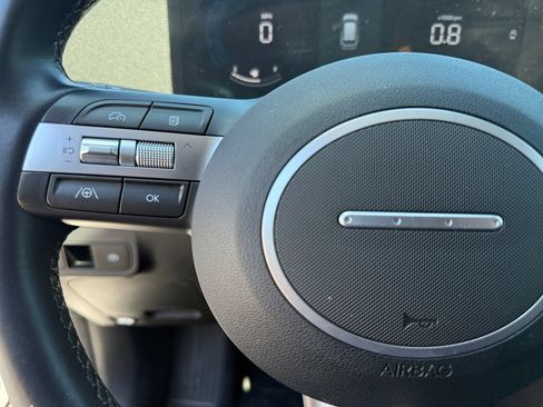 Used 2025 Hyundai Kona SEL AWD/4WD image 25