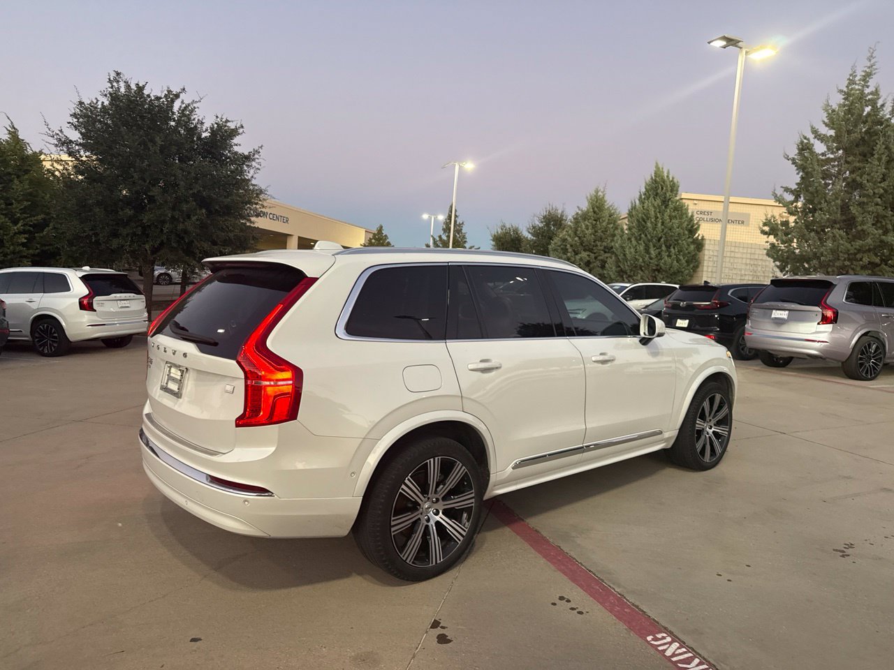 Used 2024 Volvo XC90 T8 Ultimate w/ Protection Package Premier AWD/4WD image 10