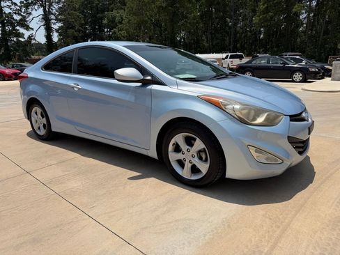 Used 2013 Hyundai Elantra FWD image 8