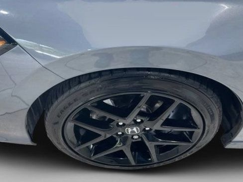 Used 2025 Honda Civic Sport image 5
