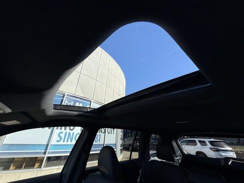 Used 2023 Honda Passport TrailSport image 5