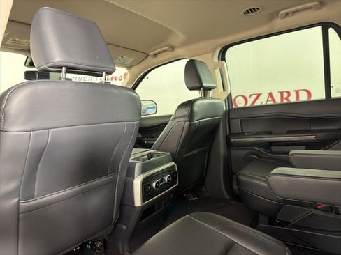 Used 2022 Ford Expedition Max XLT image 14