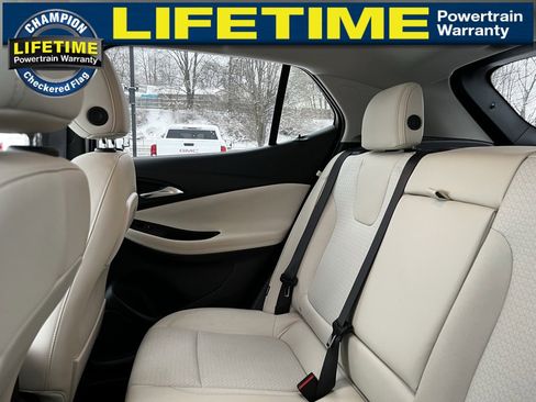 Used 2023 Buick Encore GX Select image 18