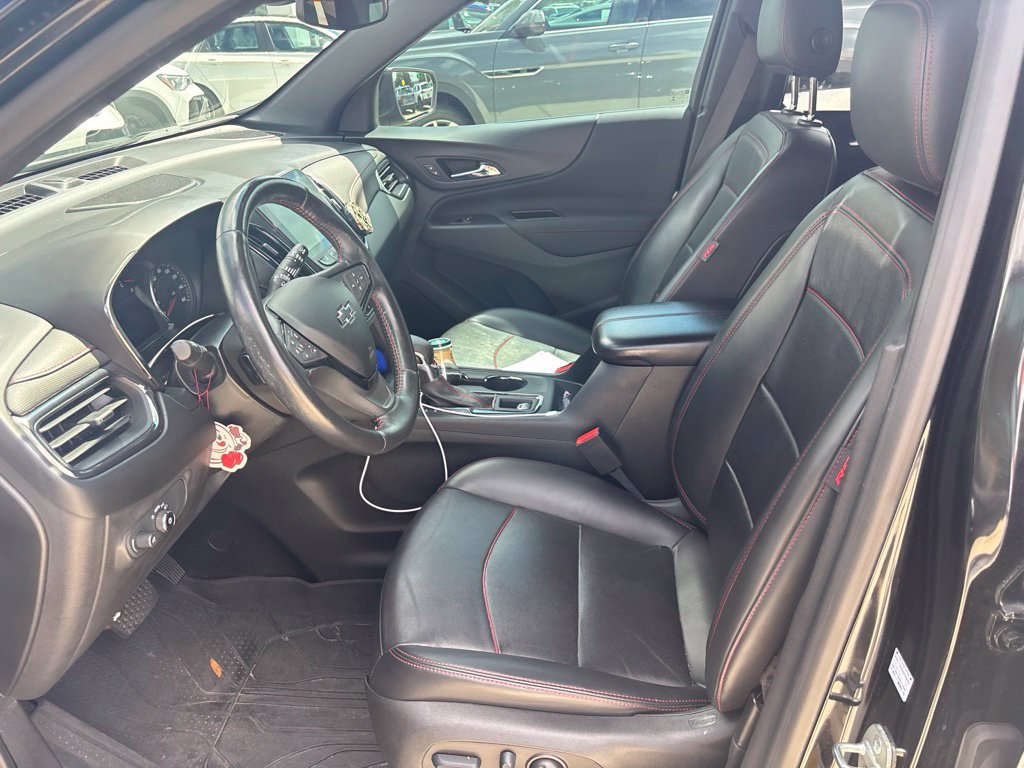 Used 2022 Chevrolet Equinox RS w/ RS Leather Package FWD image 6