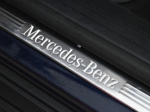 Used 2022 Mercedes-Benz GLS 450 4MATIC w/ AMG Line Exterior image 12