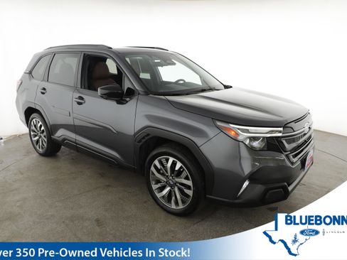 Used 2025 Subaru Forester Touring image 1