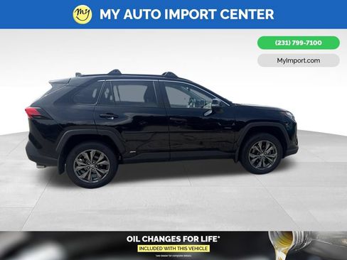 Used 2024 Toyota RAV4 XLE Premium w/ Weather Package AWD/4WD image 8