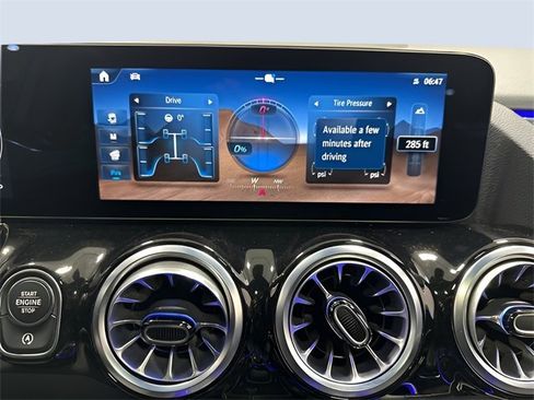 Used 2025 Mercedes-Benz GLA 250 4MATIC image 22