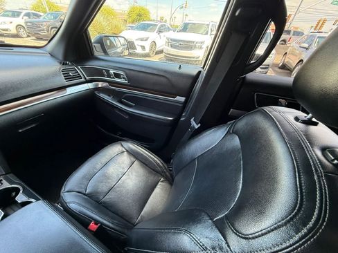 Used 2019 Ford Explorer Limited w/ Class III Trailer Tow Package FWD image 49