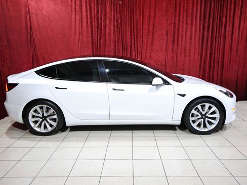 Used 2021 Tesla Model 3 Standard Range Plus image 8