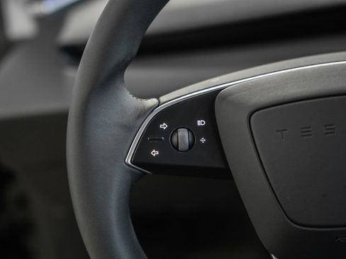 Used 2025 Tesla Model 3 RWD image 22