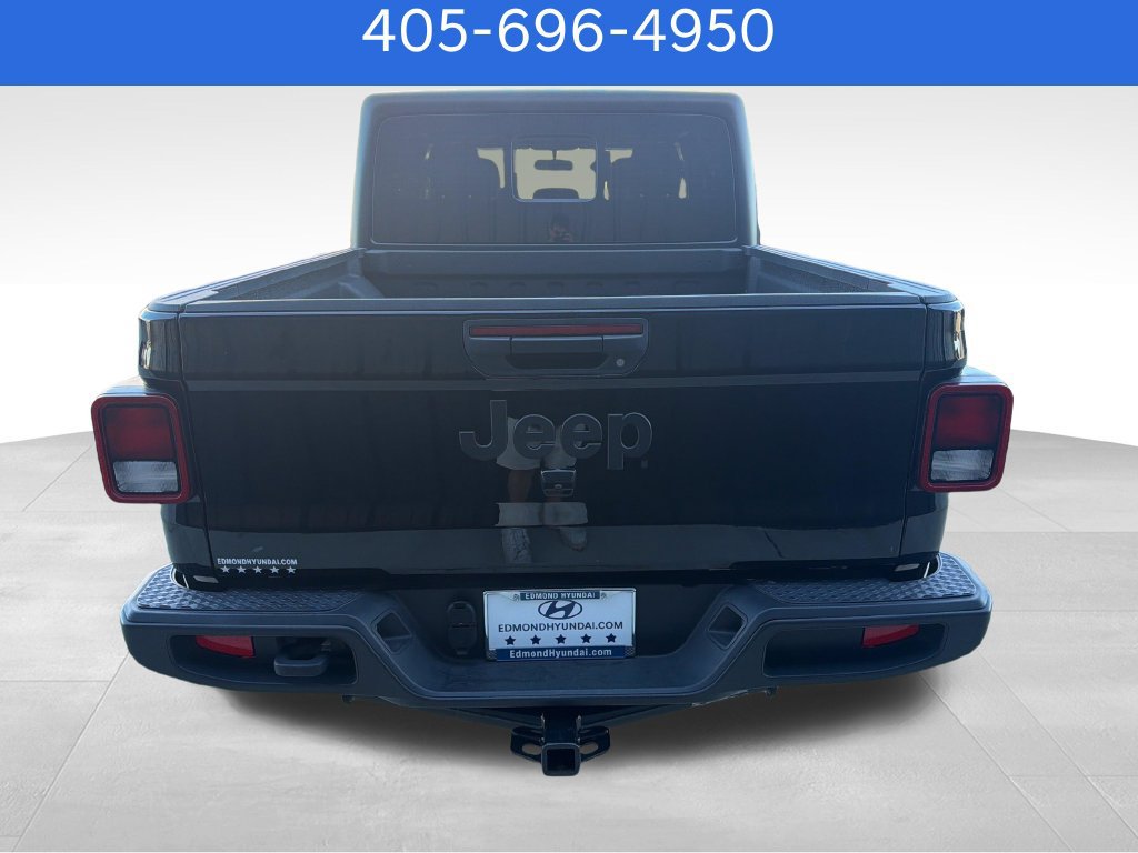 Used 2025 Jeep Gladiator Sport AWD/4WD image 4