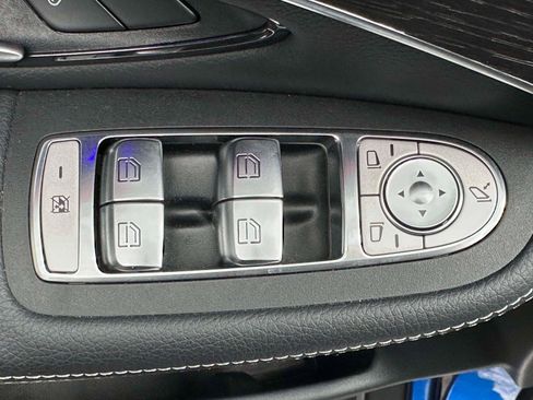 Certified 2022 Mercedes-Benz GLC 300 GLC 300 image 13