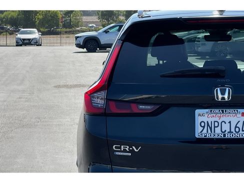 Used 2025 Honda CR-V Sport-L image 14